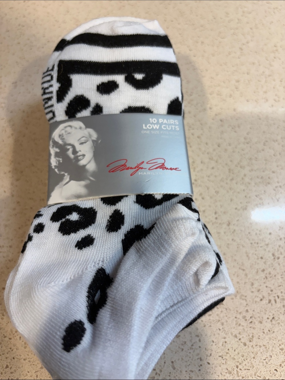 Marilyn Monroe NWT Set of 10 Pairs White & Black Low Cut Socks